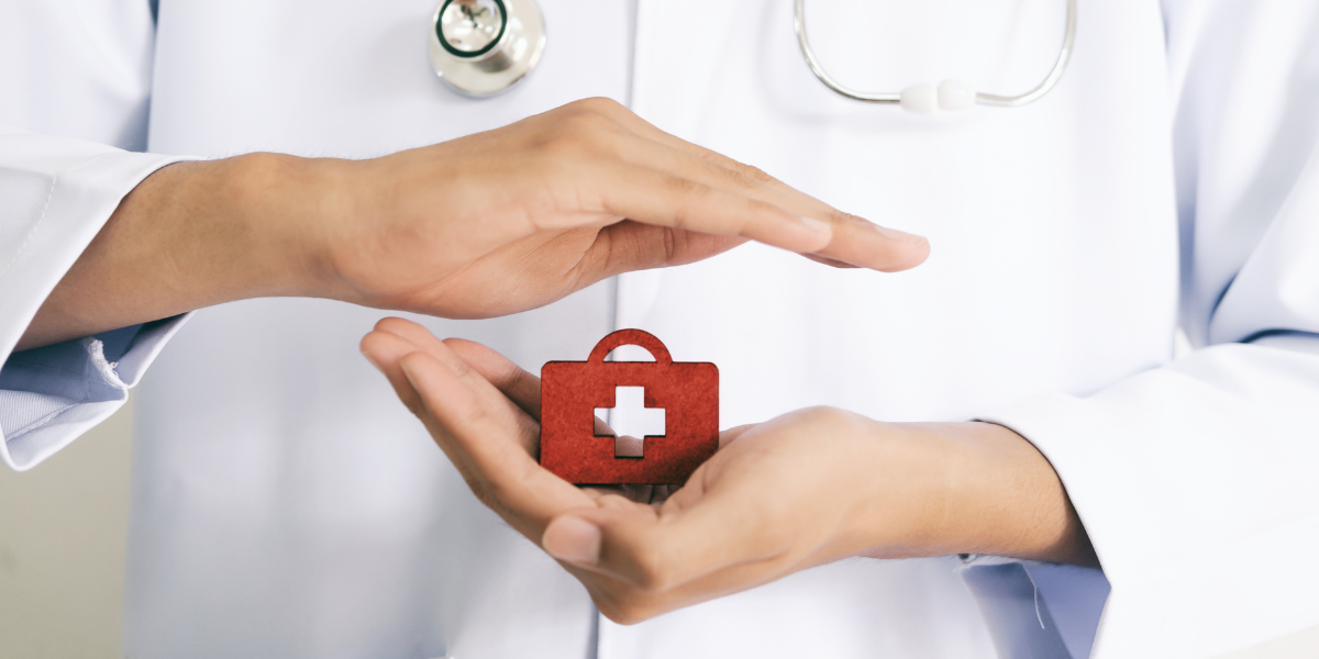 Lassicurazione-sanitaria-essenziale